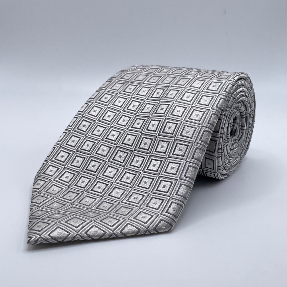 Donald Trump Signature Collection Silk Tie Silver Geometric Squares 3"W x 57"L